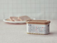 마켓컬리 컬리스 PB 확대..동물복지우유·통밀식빵 인기