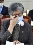 [사진]생각에 잠긴 정은경 질병관리청장