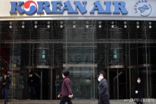 아시아나항공, 대한항공과 인수합병 소식에 상한가…한진칼 16%↑
