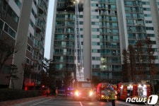 비상구 못 찾았다…군포 아파트 화재, 11명 사상자 나온 원인은