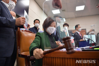 文대통령, 변창흠·정영애 장관 재가…29일부터 임기시작
