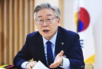 잠룡 1위 이재명 압박에…기재부 