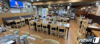 코로나 3차 유행, 고용에 직격탄…지난달 33.4만명 일자리 잃었다(종합)