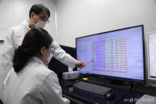 신속 진단검사·현장대응 연구…AI 쫓는 검역본부 25시