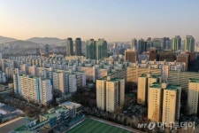 35평 새 아파트도 LH가 사서 공급..매입임대 4.5만가구 나온다