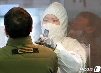 또다시 개편 앞둔 거리두기…확실한 기준, 일관성 있어야