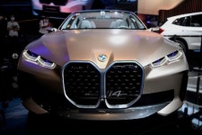 팀쿡도 눈여겨본 BMW 전기차…애플카 최고 파트너 찾았다?