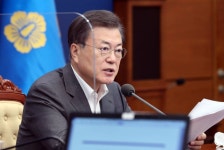 [속보]文대통령 우리 사회가 부동산투기 근절에 힘 모아야할 때