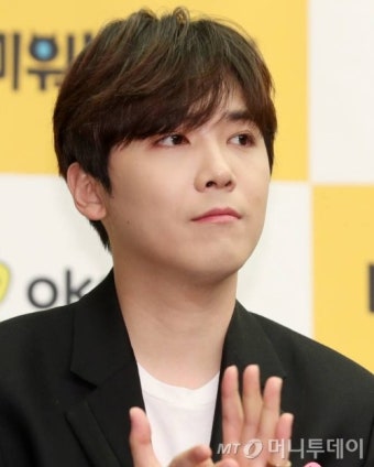 이홍기 