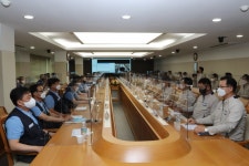 노조파업 악몽 재현될까..임금협상 공포에 떠는 車업계