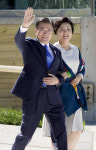文대통령·스가총리, G7에서 첫 만남…靑 