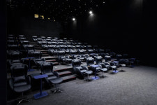누하스, CGV 영등포 골드클래스에 누하스 안마의자 설치