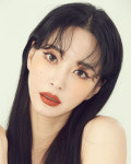 유니나란제리화장품 | "아찔한 란제리+퍼플 립"…한예슬이 론칭한 화장품 화보 보니