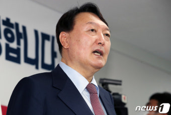 윤석열 36.3% vs 이재명 35.4%…0.9%p 초박빙-알앤써치