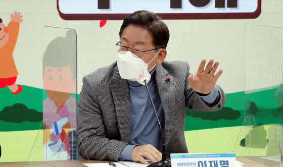 이재명 vs 김문수, 공공 의료와 의료 개혁 논쟁 지속 중