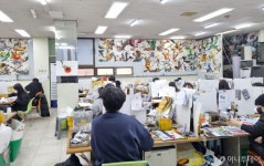 [르포]미접종 단골들 독서실 다시 와…사장님도 재수생도 웃었다