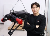 사람 손처럼 능숙한 로봇 손...비결은 세계서 가장 작은 K-센서