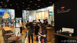 폴바셋, 9년만에 커피 가격 올린다…아메리카노 4300→4700원