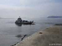 투표 못할까봐 3시간 발 동동...투표하러 바다건너 온 미법도 주민들