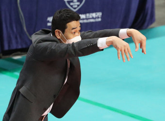 '낙하산 논란' 고희진 KGC인삼공사 신임 감독 