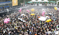 페스티벌 기간 매출 10배 뛴다...축제 재개 소식에 들뜬 이곳
