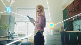 하이 빅스비! 고3 모드 외치자 TV 꺼지고 공부방 조명 커졌다