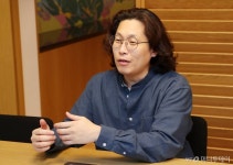 인간의 뇌 닮아가는 AI...그 뒤엔 17만 과외선생 플랫폼 있었다