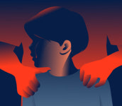 배변 묻은 속옷을 아이 얼굴에…SNS에 학대영상 올린 유치원 교사