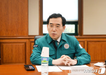 전국 주유소 52곳 품절…이창양 산업장관 경찰호위 등 지원