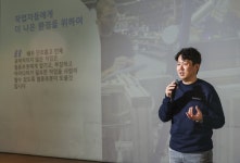 유니버설 로봇이 출시한 명품로봇…작업반경 늘고 20kg도 거뜬