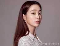 이민정, '이병헌 절친' 권상우와 저돌적 키스신…