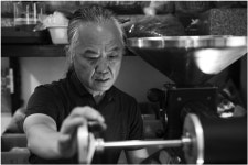 커피 마시다 10억 투자한 단골들…제주 카페, 문화공간으로 탈바꿈