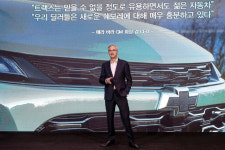 적자 허덕이던 한국GM 올해 흑자전환 확신…언젠간 전기차 생산도