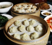 딘타이펑 만두의 배신…해썹 인증 없이 240만개 팔았다