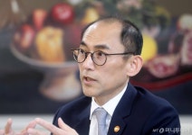 챗GPT 부작용 막고 데이터로 AI강국 뒷받침하겠다