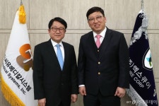 씨유메디칼 스마트 제세동기로 글로벌 공략…실적 개선 시동