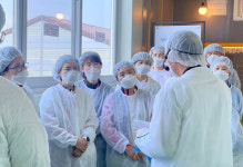 가마치통닭 가맹점주, 티지와이 공장견학...생닭 제조과정 등 확인하며 신뢰 쌓아