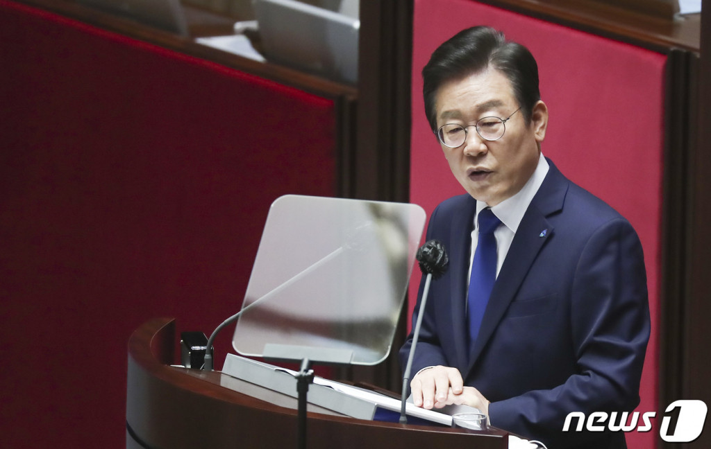 이재명, 회복과 성장 주도…추경 30조 제안, 주4일 근무 약속