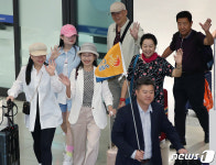 中 단체관광객 명동·강남·성수에 몰려온다...편의점도 웃음꽃