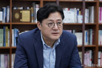 '凡 친명계' 홍익표, 민주 원내대표 선거 출마 등록