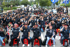 들끓는 불법시위에…경찰청장 엄정 법집행하는 경찰관 보호돼야