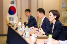 과학계 R&D 삭감 우려…진화 나선 과기차관, 릴레이 현장소통