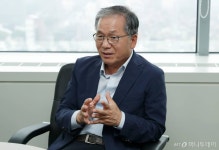 벤처펀드 95% 비수도권 투자…교수직 던지고 CVC 대표된 이유