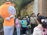 모범운전자 본 어린이 큰절…초등학교 앞 경찰 모여든 이유[르포]