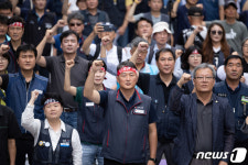 사면초가 민주노총…간첩 수사받고, 사업장 탈퇴 러시