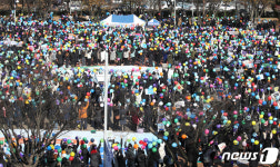 대구에 신천지 10만명 바글바글…이러다 JMS도 모이겠어