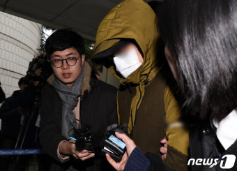 '아내 살해' 변호사, 119보다 '前국회의원' 부친에 먼저 전화했다