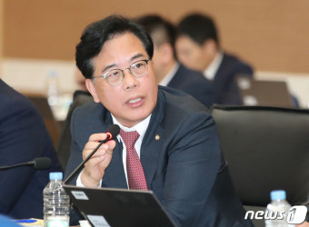 송언석 