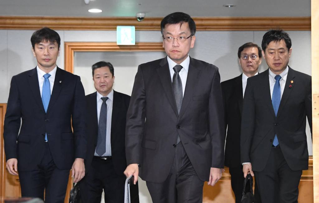한국 경제, 외국인 인력 유치 강화로 경쟁력 향상에 박차 최상목 부총리 노력