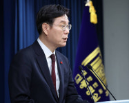 총선용 여론조작 목적…尹대통령, 즉각 쌍특검 거부권 행사